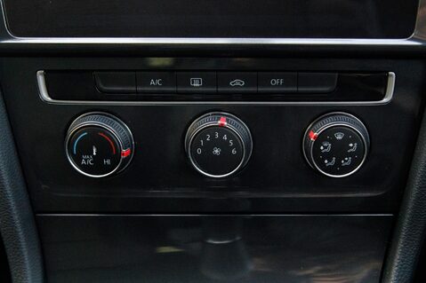 Volkswagen Golf MATCH TSI EVO 33