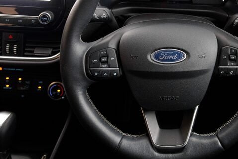 Ford Fiesta ZETEC 19