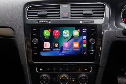 Volkswagen Golf E-GOLF 33