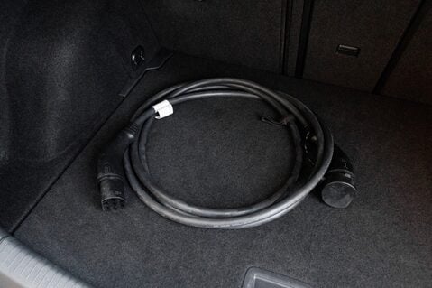 Volkswagen Golf E-GOLF 41