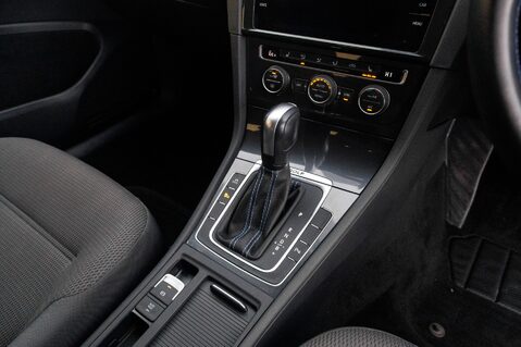 Volkswagen Golf E-GOLF 35