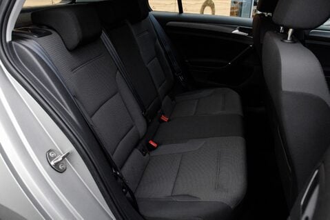 Volkswagen Golf E-GOLF 39