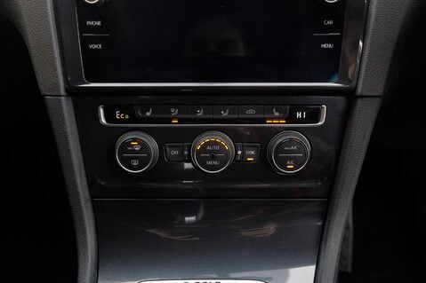 Volkswagen Golf E-GOLF 37