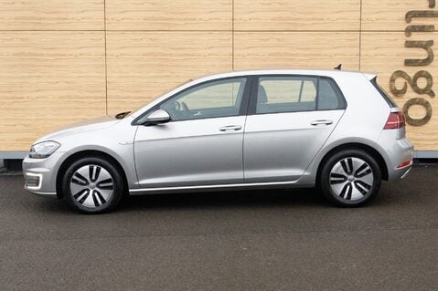 Volkswagen Golf E-GOLF 13