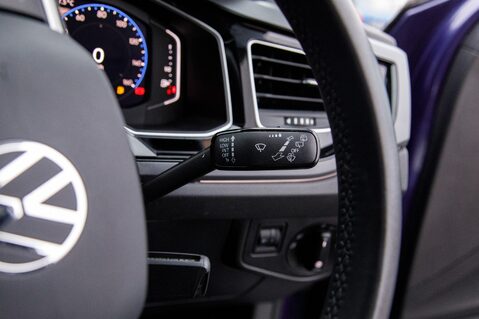 Volkswagen Polo R-LINE TSI 19