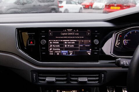 Volkswagen Polo R-LINE TSI 25