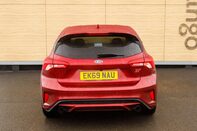 Ford Focus ST 6