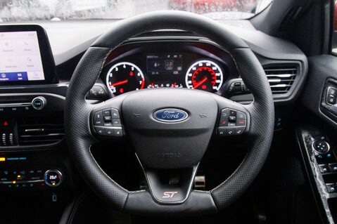 Ford Focus ST 23