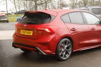 Ford Focus ST 8