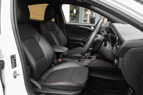 Ford Focus ST-LINE X EDITION MHEV 31