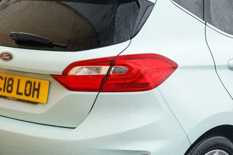 Ford Fiesta B AND O PLAY TITANIUM 9