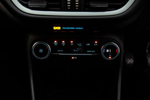 Ford Fiesta B AND O PLAY TITANIUM 33