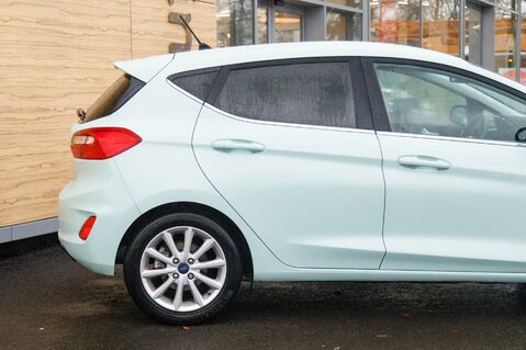 Ford Fiesta B AND O PLAY TITANIUM 7