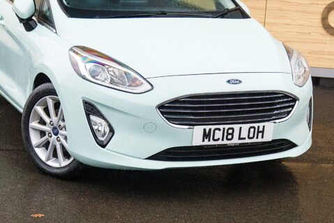 Ford Fiesta B AND O PLAY TITANIUM 10