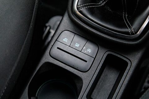 Ford Fiesta B AND O PLAY TITANIUM 32