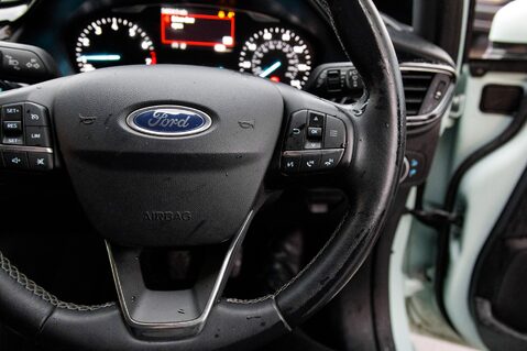 Ford Fiesta B AND O PLAY TITANIUM 21