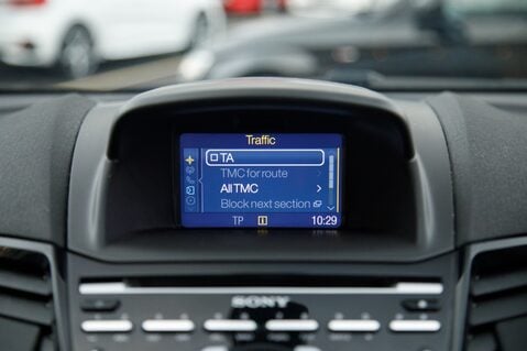 Ford Fiesta TITANIUM 35