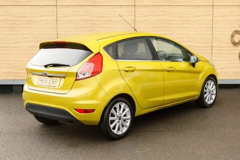 Ford Fiesta TITANIUM 2