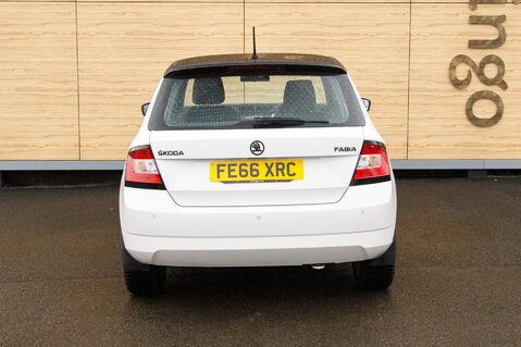 Skoda Fabia COLOUR EDITION TSI 6