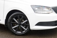 Skoda Fabia COLOUR EDITION TSI 11