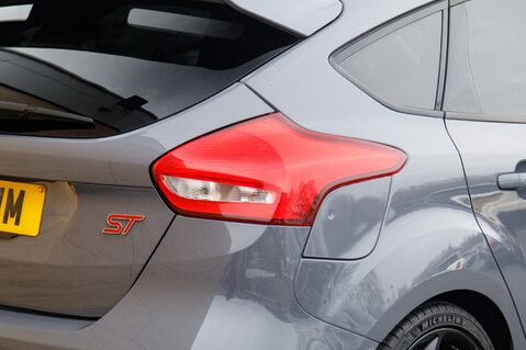 Ford Focus ST-3 9