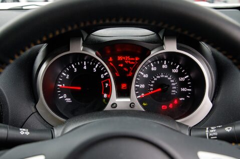 Nissan Juke TEKNA XTRONIC 14