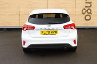 Ford Focus ZETEC TDCI 6