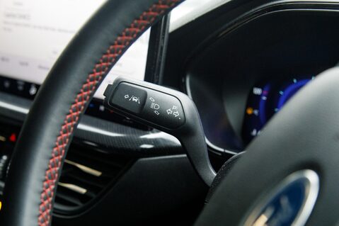 Ford Focus ST-LINE VIGNALE MHEV 17