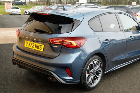 Ford Focus ST-LINE VIGNALE MHEV 8