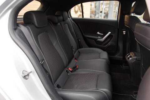 Mercedes-Benz A Class A 180 SPORT EXECUTIVE 40