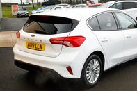 Ford Focus TITANIUM 8