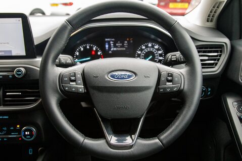 Ford Focus TITANIUM 20