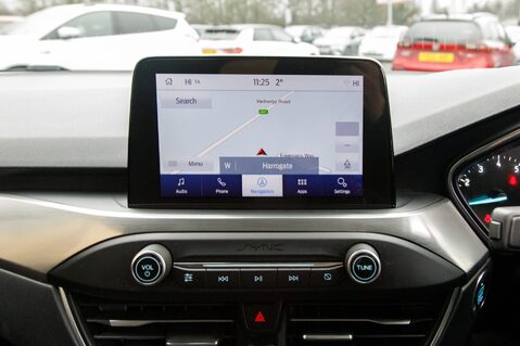 Ford Focus TITANIUM 23