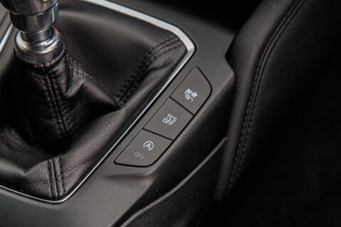 Ford Focus TITANIUM 31