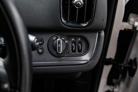 Mini Countryman COOPER CLASSIC 15