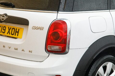 Mini Countryman COOPER CLASSIC 9