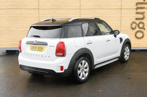 Mini Countryman COOPER CLASSIC 2
