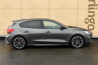 Ford Focus ST-LINE X 12