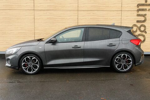 Ford Focus ST-LINE X 13