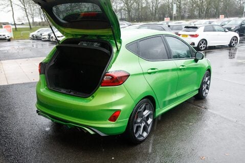 Ford Fiesta ST-3 36