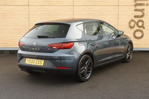 SEAT Leon TSI EVO FR BLACK EDITION 2