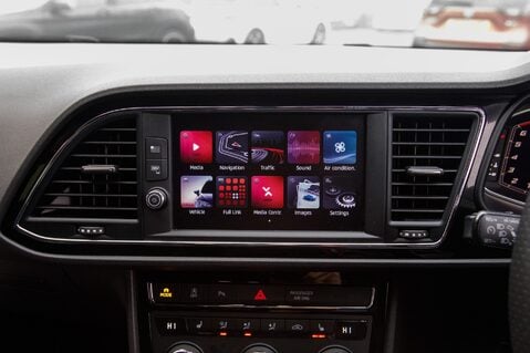 SEAT Leon TSI EVO FR BLACK EDITION 22