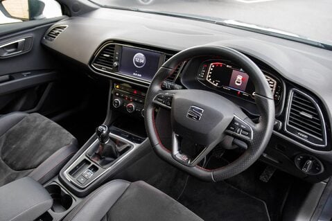 SEAT Leon TSI EVO FR BLACK EDITION 4