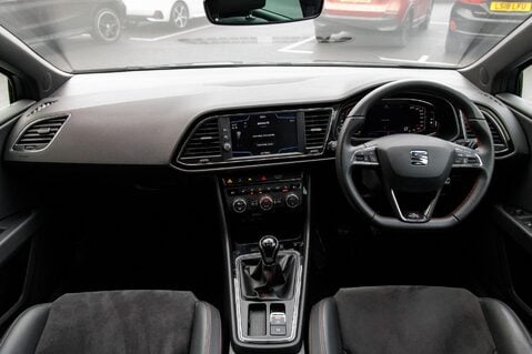 SEAT Leon TSI EVO FR BLACK EDITION 3