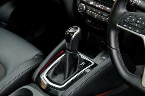 Nissan Qashqai DIG-T N-TEC DCT 32