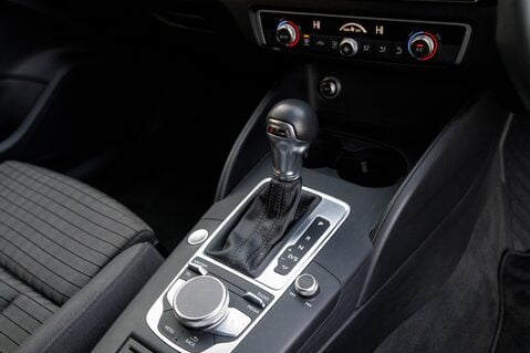 Audi A3 TFSI SPORT 30