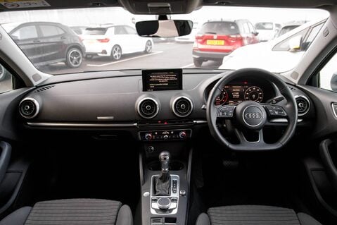 Audi A3 TFSI SPORT 3