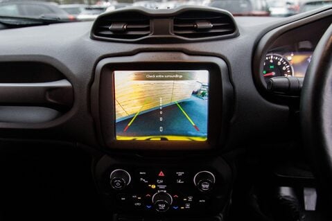 Jeep Renegade LIMITED 28