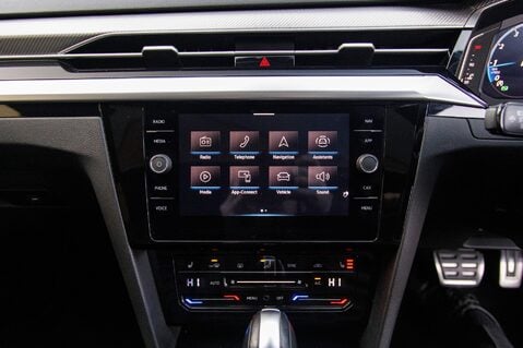 Volkswagen Arteon R-LINE TSI DSG 22