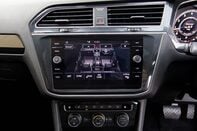 Volkswagen Tiguan Allspace SEL TSI DSG 23